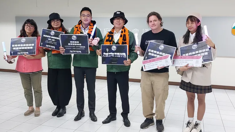 高市府今宣布推「加食延暢」加碼續攤夜經濟，憑票根免費續攤店家招待喝一杯等活動。凃建豐攝