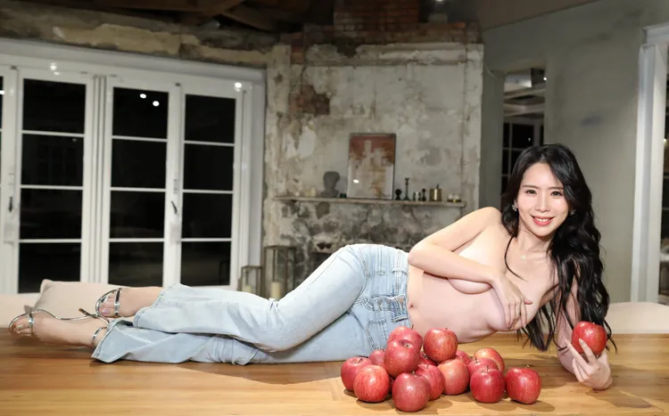 甄馨曾跟補習班老師交往。場地提供／Attic80鄭孟晃攝