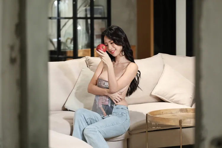 甄馨在上表演課。場地提供／Attic80 鄭孟晃攝