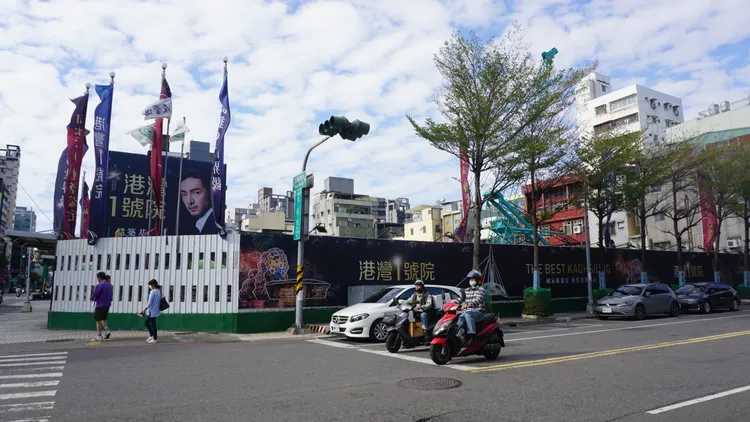 造鎮案多屬超高住宅，若有景觀較容易創價銷售。葉家銘攝