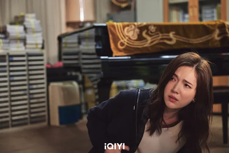 許瑋甯遭恐怖情人刺傷。愛奇藝提供