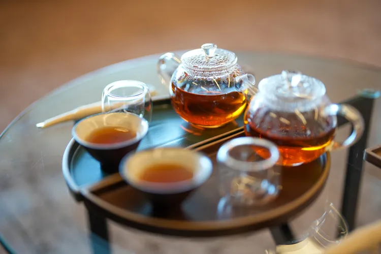 參加「Tea Lounge 西光茶園之旅 + 下午茶時間」體驗，可品飲Osulloc品牌的調和Pure Tea。田欣雲攝