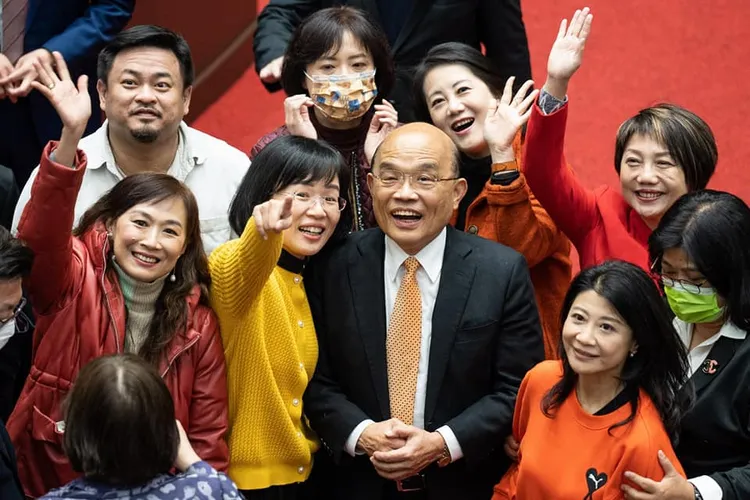 「今天早上7點25分，照片中間這位先生又已經出門上班了。」翻攝蘇巧慧臉書