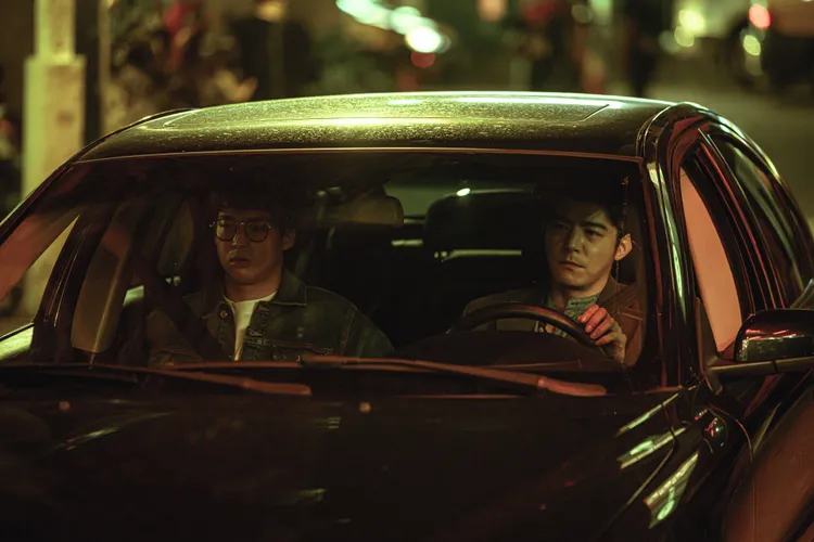 王柏傑（右）和林敬倫。Disney+提供