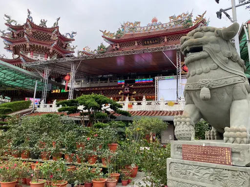 走春趣｜松山慈惠堂座落四獸山麓　俯望101！美景盡收眼底