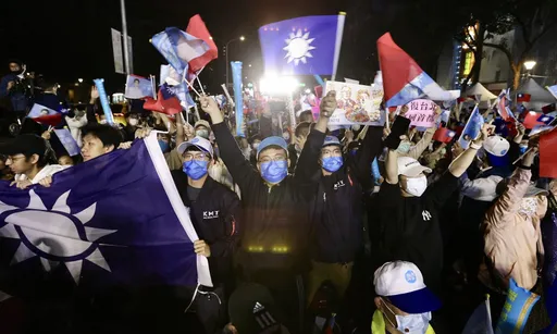 國民黨重回第一大黨！九合一選後民調超車民進黨　「老三」還步步進逼
