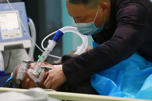 專家指疫苗只防重症死亡 網友不相信陸製疫苗
