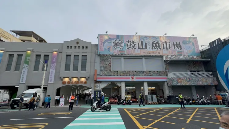 鼓山魚市場入口緊鄰鼓山渡船頭。侯昌騰攝