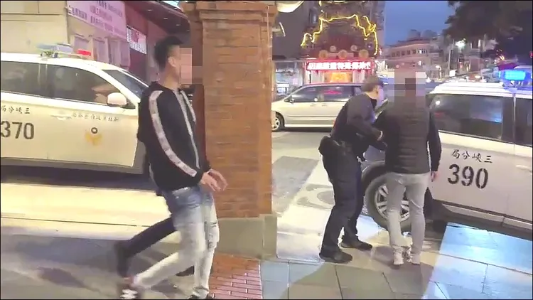 警方將5人依妨害自由及恐嚇等罪，移送新北地檢署偵辦。警方提供