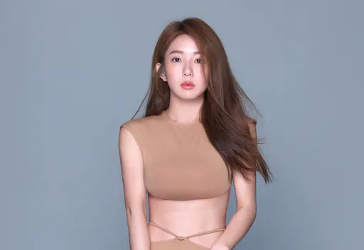 郭書瑤談深淺「沒有膚淺哪來深愛」 性感貼身肉色裝暗藏玄機