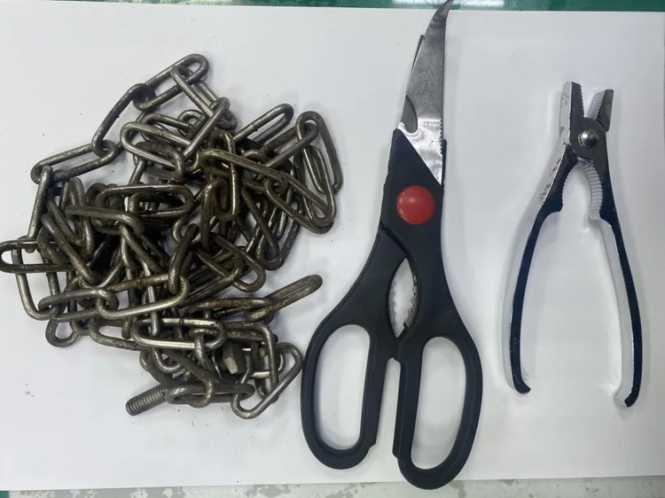 警方查獲的犯罪工具。翻攝畫面