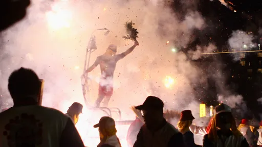 疫情停辦3年！台東炮炸寒單爺2月4日重現街頭　逾50宮廟共襄盛舉