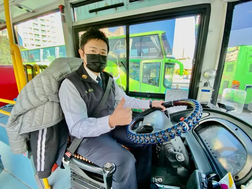 無助學生寫信道謝「救我一命」 台中公車司機天天正能量做這件事