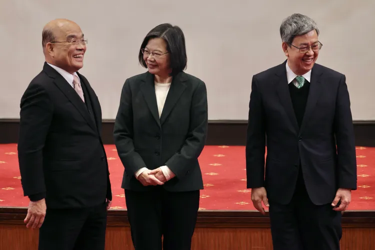 蘇貞昌提到，相信在陳建仁的帶領下，一定能做得更好，他非常的期待。林林攝