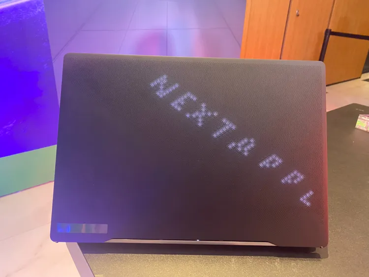 自訂上蓋文字展現個人風格。王雪玲攝