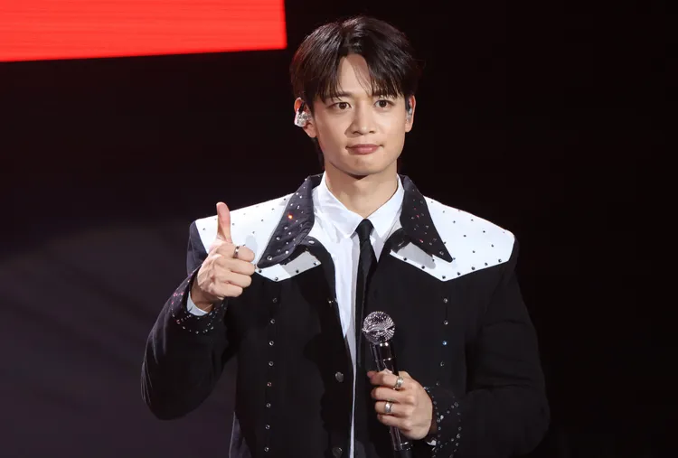 珉豪展現對台灣粉絲的想念。鄭孟晃攝