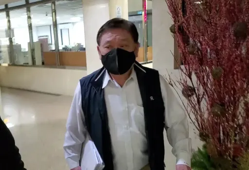 國巨子公司併購爆內線!創投董座牽線卻偷買股撈138萬 一家三口全慘了