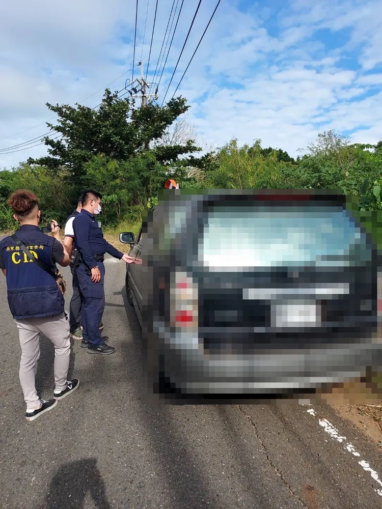 警方詢問劉嫌如何被搶等過程，發現劉嫌三講四漏氣。警方提供