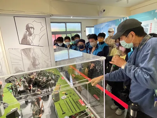 學校曾是空軍防空砲兵司令部 光榮國中師生參展頻呼「太酷了!」