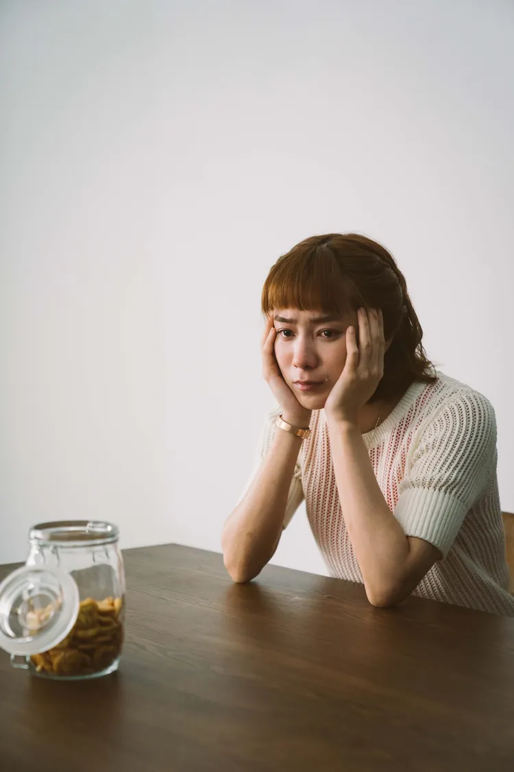 温貞菱坦言剛看完《沙之書》劇本的時候，蠻常處在悲傷的氛圍裡面。公視提供