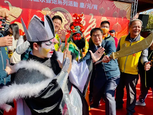 台南鹽水「蜂」狂小鎮震撼回歸 加倍奉還!200座炮城千萬火力蓄勢待發