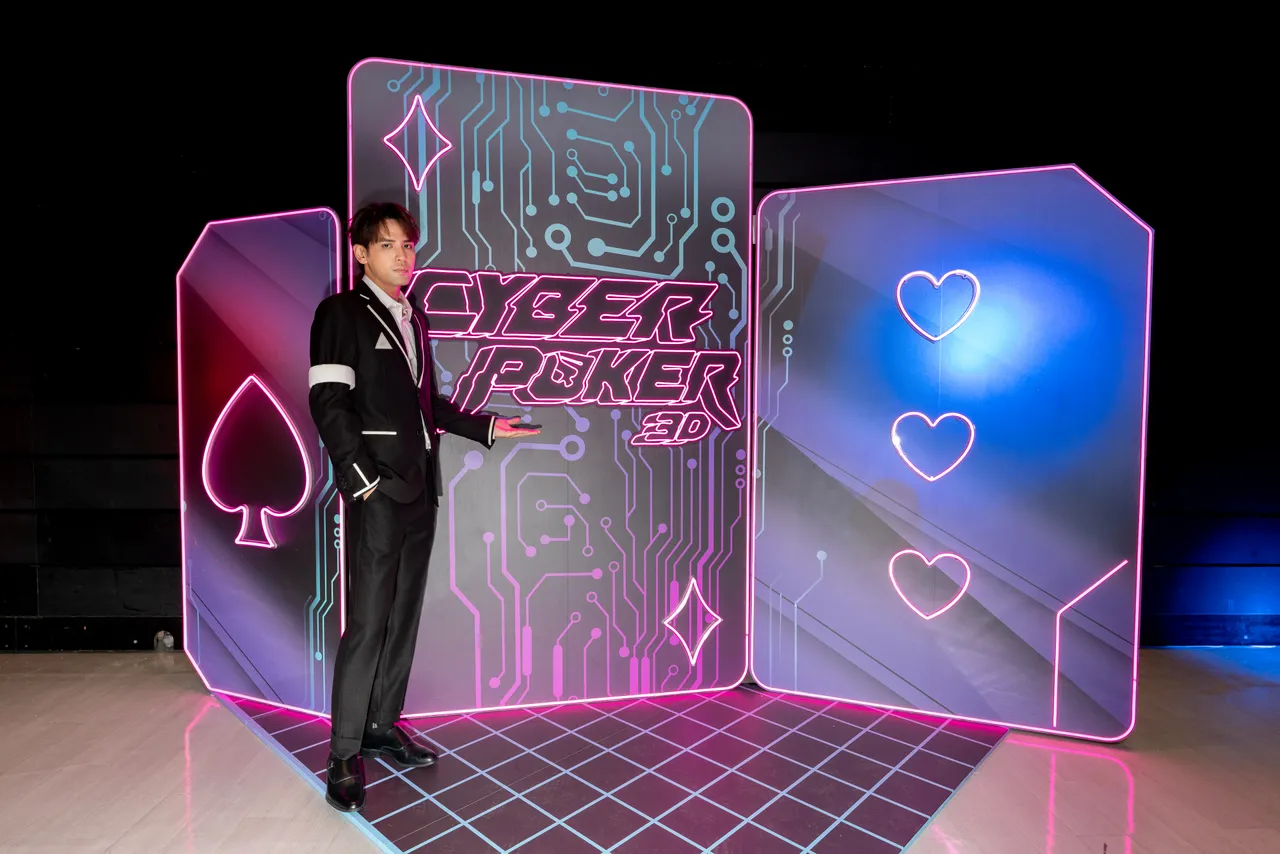 陳零九帥氣出席記者會。爭戰科技提供