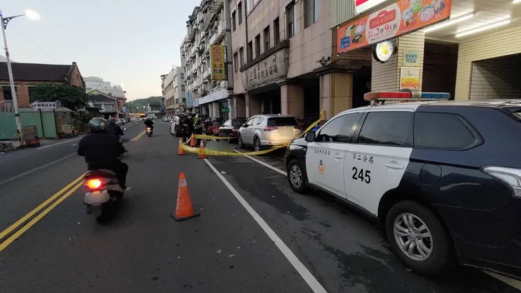 警方封鎖現場採證。翻攝畫面