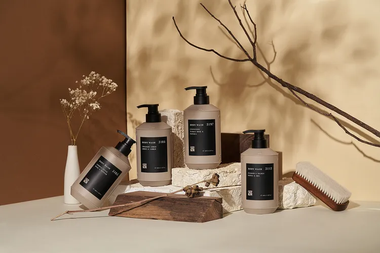 ME TIME時光系列香水保濕沐浴露，各680ml／580元。品牌提供