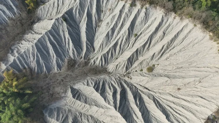 田寮月世界。侯昌騰攝