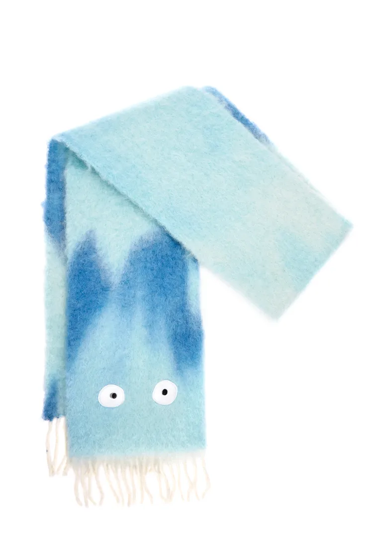 卡西法圍巾，2萬7000元。品牌提供