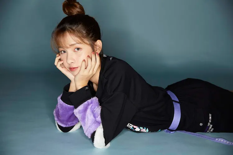 菈菈曾赴韓受訓被母親勸退。趣放娛樂提供