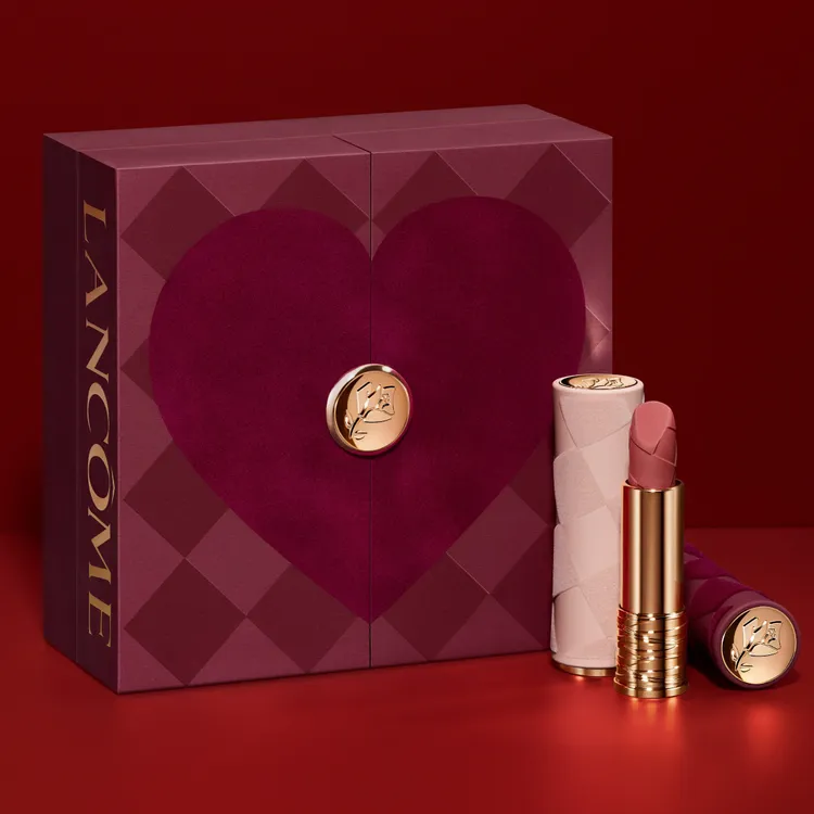 2月1日起在蘭蔻專櫃和官網限量登場的愛心棋盤格禮盒。品牌提供