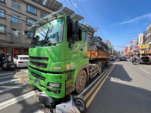 桃園女騎士曳引車前大迴轉 驚悚影片曝光!捲入車底差點晚7天回家