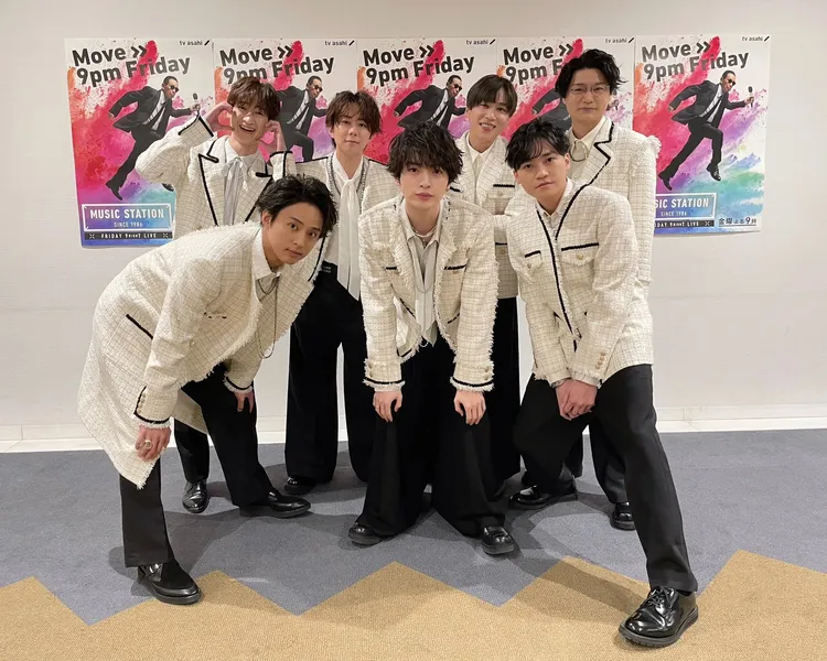 「Kis-My-Ft2」成員包括藤谷太輔（前排左起）、玉森裕太、二階堂高嗣、宮田俊哉（後排左起）、北山宏光、千賀健永、橫尾涉。翻攝Kis-My-Ft2推特