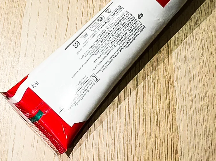 2021年起，一般牙膏納入化粧品管理後，均需要完整揭露添加的全成分。劉彥宜攝