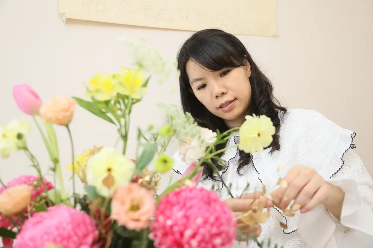 端端傭有美國芝加哥花藝證照、韓國KCCA蠟燭師資證照及TIST肥皂工藝協會師資證照。鄭孟晃攝