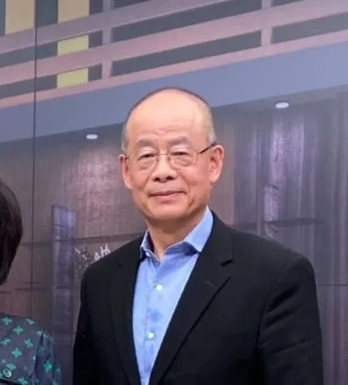 教授陳時奮筆名翁達瑞。翻攝自翁達瑞臉書