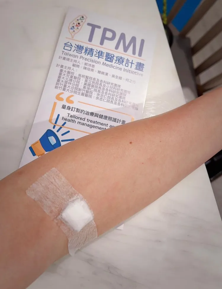 唐玲今透露從小學三年級被爸爸打到高二的痛苦經歷。翻攝唐玲臉書