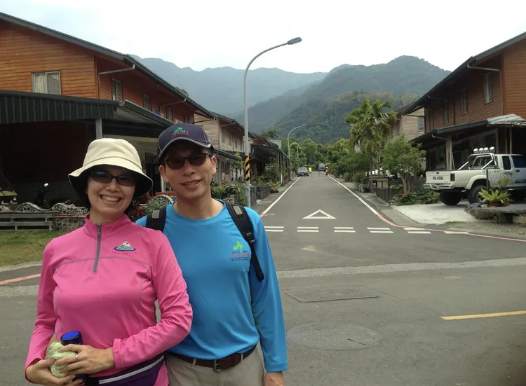 鍾佳濱推薦大家可以到屏東霧台鄉的「禮納里」部落走走。鍾佳濱辦公室提供