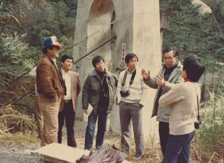 王鑫教授(左3)與專家學者1983年1月赴花蓮會勘太魯閣國家公園區域範圍。營建署提供