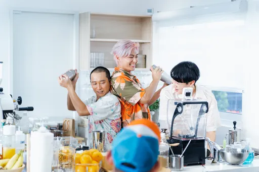 顏佑庭驚喜回歸《嗨!營業中》最後高潮 秀拉花成果自評大進步