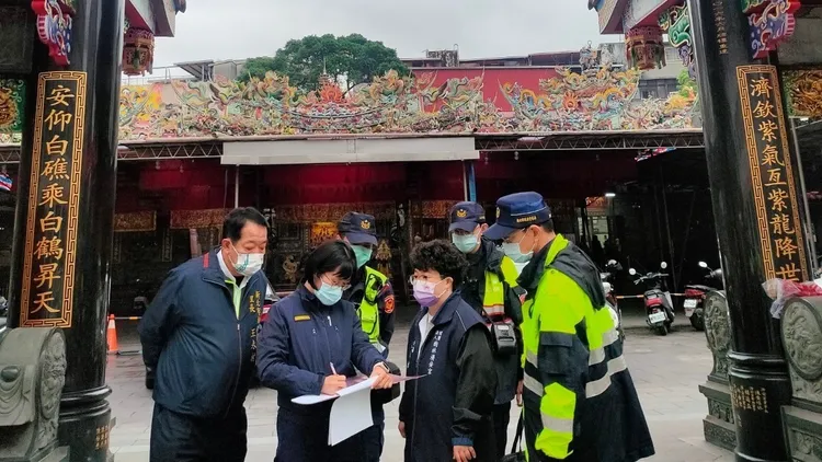 警方前往廟宇會勘。樹林警分局提供