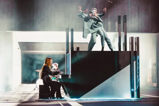 Tizzy Bac百無禁忌前進納骨塔　透心涼10個暖暖包都不夠