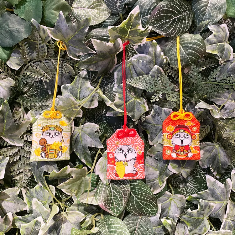 御守(平安玉兔/招財神兔/健康萌兔)，售價129元/個。業者提供