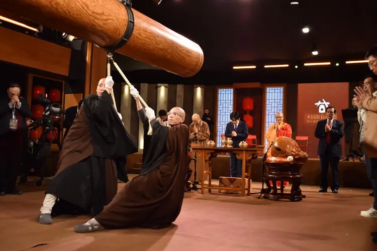 賴清德昨晚出席法鼓山祈福儀式。中央社