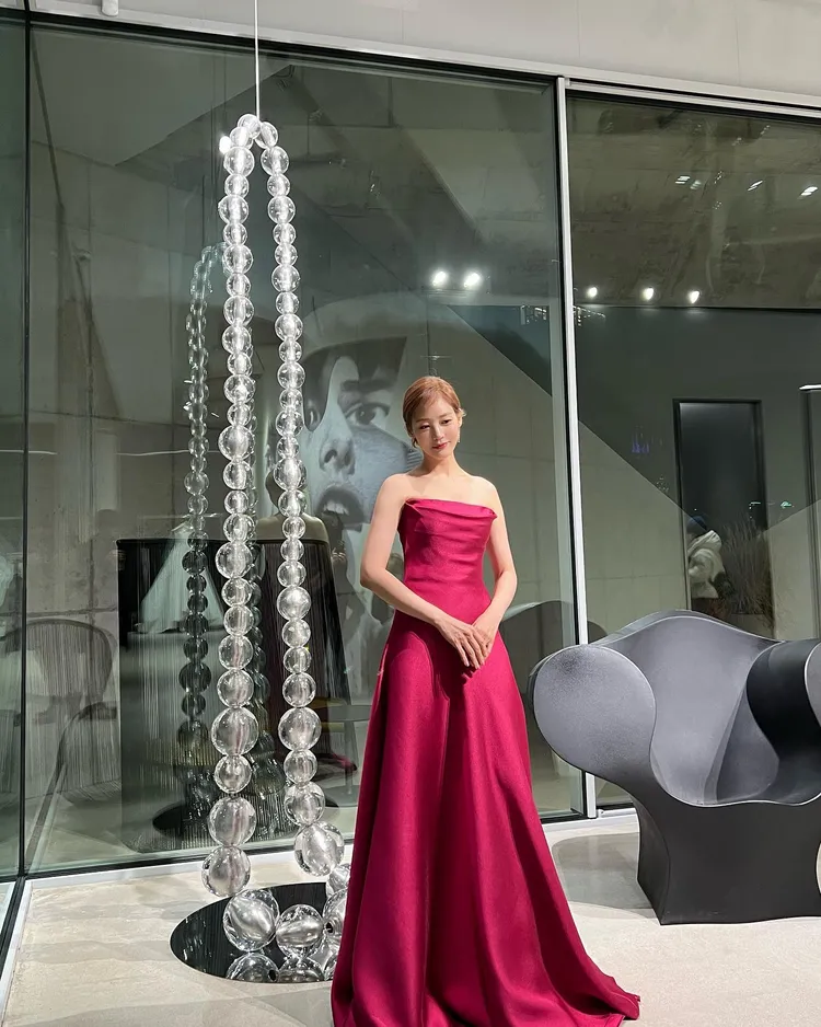 成宥利當媽後身材依舊很纖細。翻攝成宥利IG