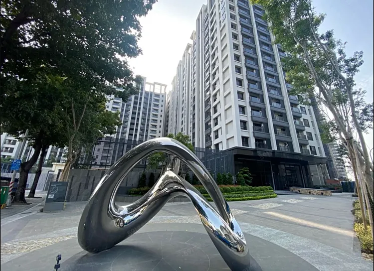 熱門路段去年新建案過戶量大，代表建案賣得好、需求量大。資料照