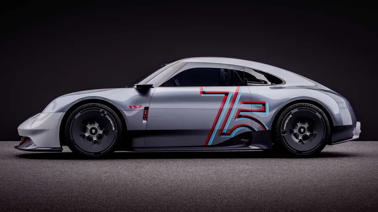 Porsche Vision 357概念車是以718 Cayman GT4 RS為基礎平台打造，具493匹最大馬力輸出。原廠照片