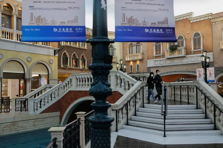澳門社會基本復常後，正致力吸引中國大陸和香港旅客到當地旅遊。路透社