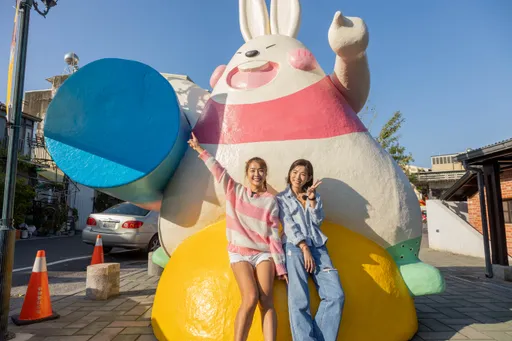 小嫻台南巧遇米可白 併團互攝大推網美照景點